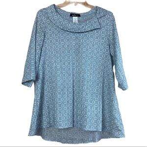 YUSHI Tunic Top